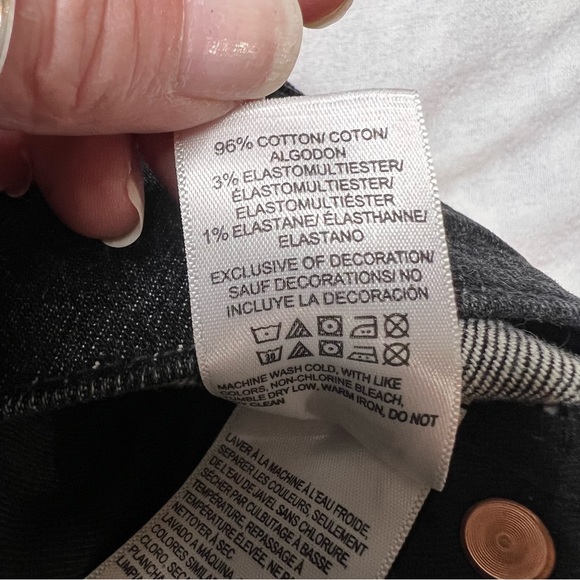 Lucky Brand Relaxed Black Denim Women's Shorts - Picture 6 of 8